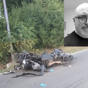 Con lo scooter contro un palo, muore tecnico ortopedico bolognese