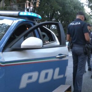 Accoltella la madre, figlio arrestato per tentato omicidio