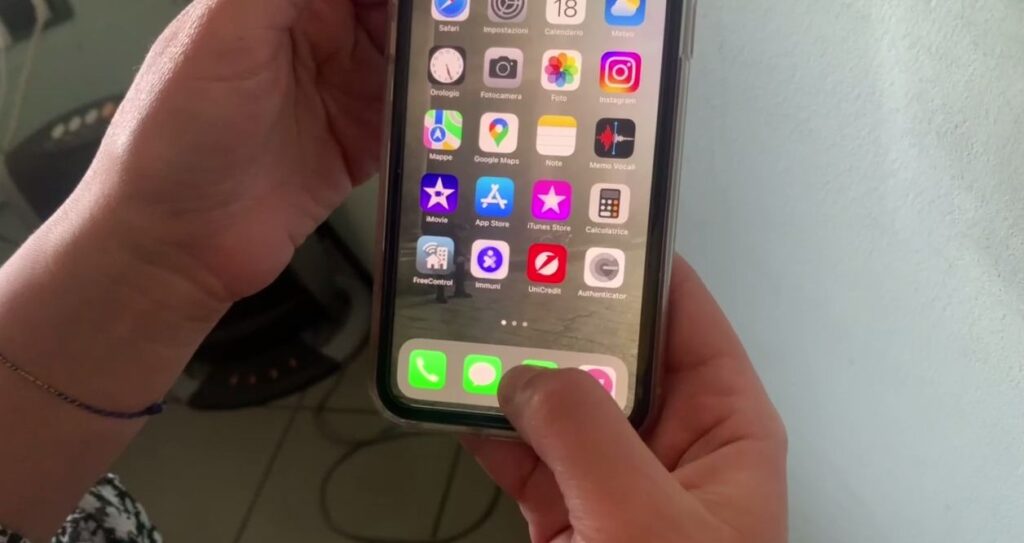 Derubati di auto e smartphone, ‘geolocalizzano’ e fanno denunciare i responsabili