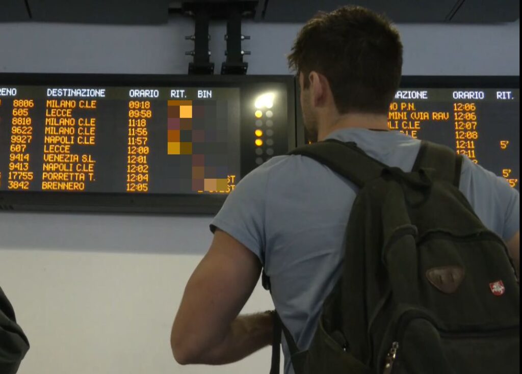 Diversi treni cancellati, ma situazione tranquilla a Bologna