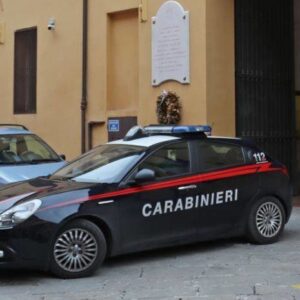 Si avvicina alla ex compagna violando il divieto, arrestato e subito scarcerato