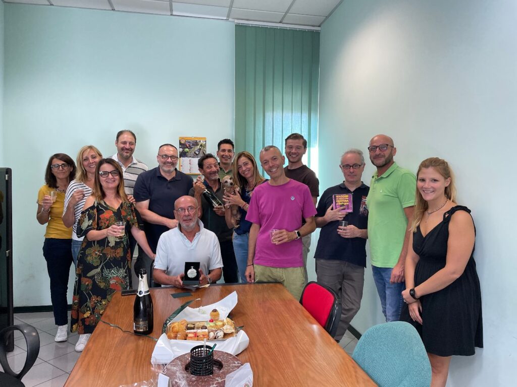 Cin cin in redazione per la meritata pensione di Gabriele Sciarra