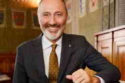 Camera di Commercio: Veronesi fa il bis