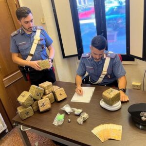 ‘Giro’ di droga fra Bologna e Ferrara, due arresti