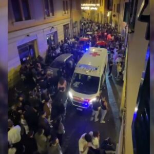 Movida in via Petroni, la video-denuncia di un residente: ‘I miei figli non dormono dal rumore’