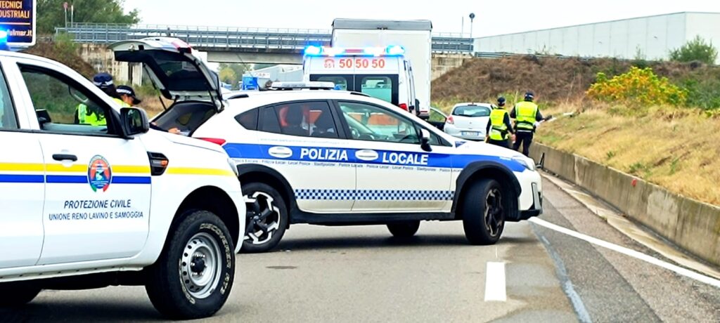 Schianto frontale, muoiono due donne