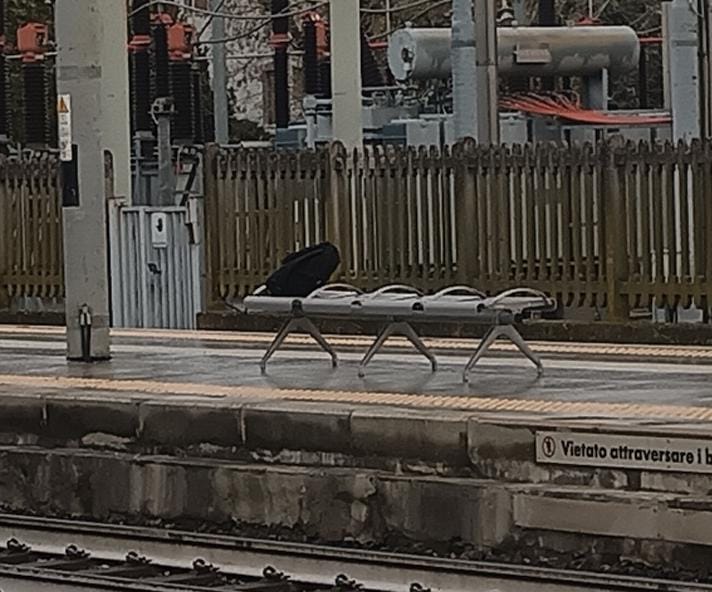 Uno zaino fa scattare l’allarme in stazione a San Pietro in Casale