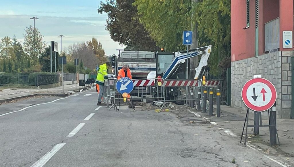 Via Biancolelli: dopo la videosegnalazione arrivano gli operai
