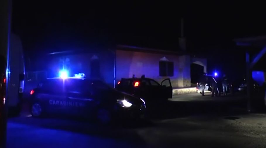 Banda di giovanissimi tenta un furto in un’azienda agricola