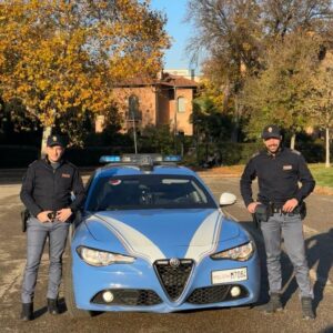 Pizza “fatale”: la polizia lo salva dall’impastatrice