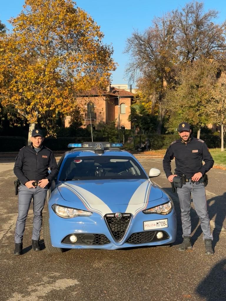 Pizza “fatale”: la polizia lo salva dall’impastatrice