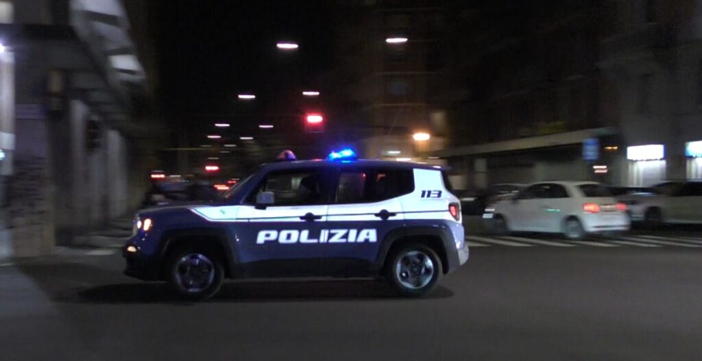 Tenta di sfuggire alla polizia, inseguito e denunciato