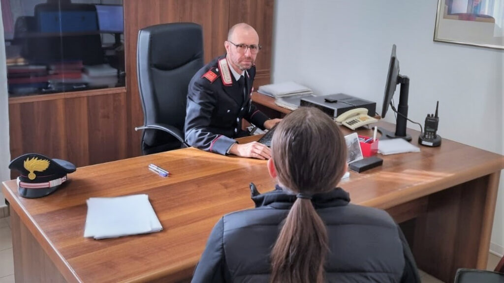 Castenaso: maltratta la compagna e la figlia disabile