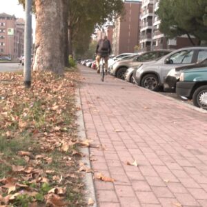 Aggrediti e rapinati di bici e auricolari in viale della Repubblica