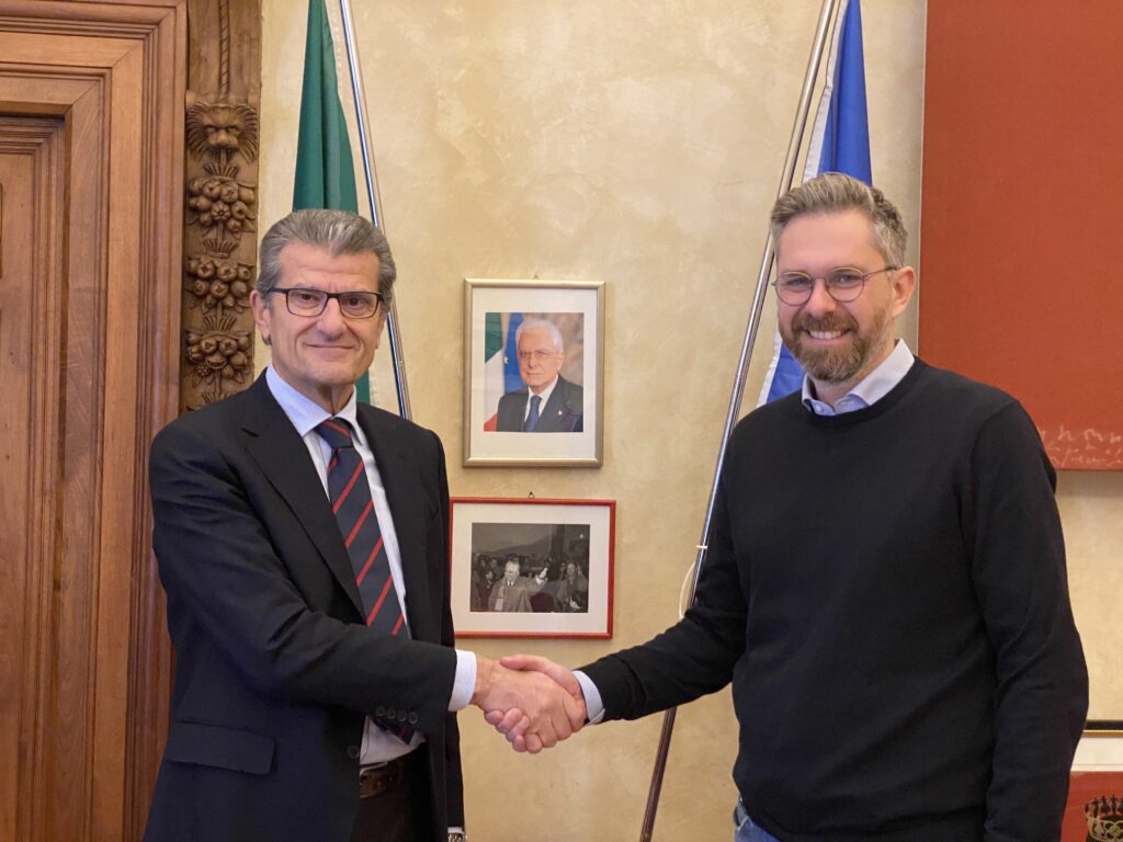 Banca di Bologna dona 50mila euro per la Garisenda