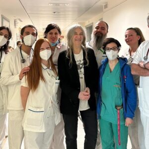 Patti Smith è stata dimessa: “sta bene ma deve riposare”