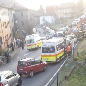 Pauroso incidente sulla Porrettana, 4 feriti