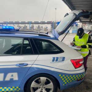 Disabile corre in tangenziale, la Polstrada la soccorre