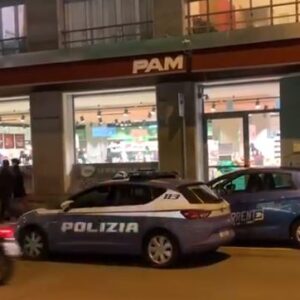 Rapinano supermercato in via Marconi, arrestati