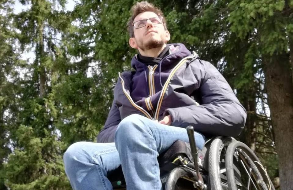 Luca sogna una carrozzina elettrica, un amico lancia raccolta fondi