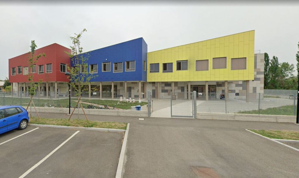 Cade un estintore a scuola, 20 intossicati a Bentivoglio