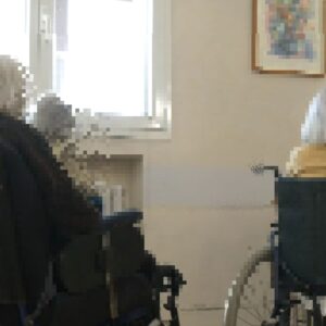 Molestie sessuali su 4 anziane in casa di cura: 44enne arrestato dalla polizia