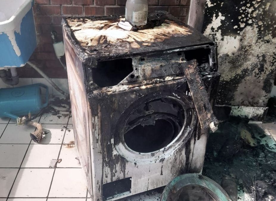 Va a fuoco la lavatrice, nonna e nipotino di 2 anni intossicati