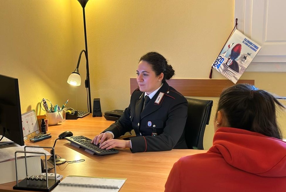 Molesta la ex compagna: divieto di avvicinamento per 44enne