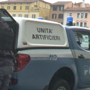 Due ordigni bellici nel sottotetto di un edificio in ristrutturazione