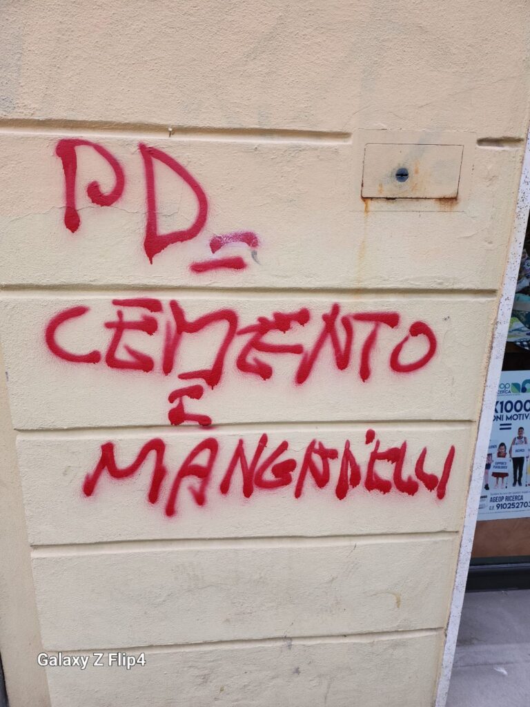 Pd, atto vandalico al circolo della Cirenaica