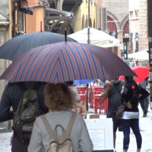 Meteo: allerta gialla per pioggia e vento
