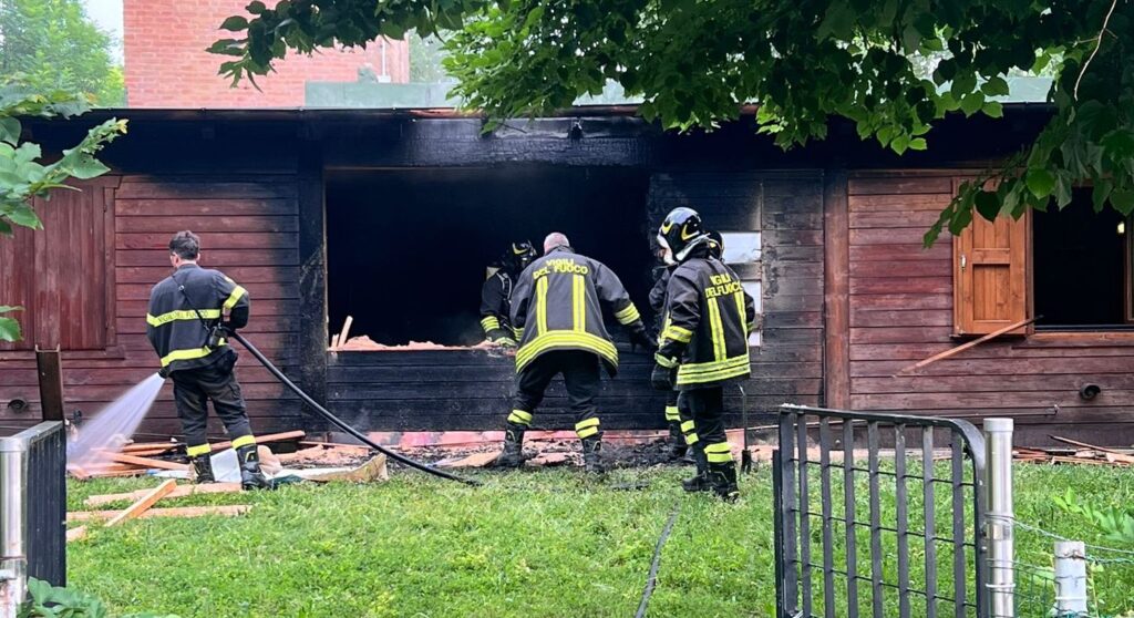 Casalecchio si mobilita per aiutare l’Associazione Alpini dopo l’incendio