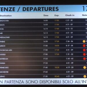 Chiuso per due ore l’aeroporto Marconi