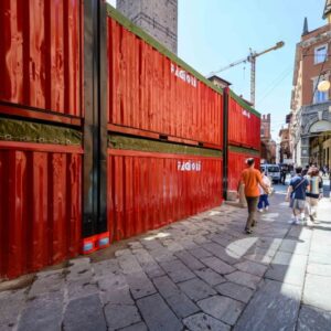 Rimosse le recinzioni del cantiere Garisenda