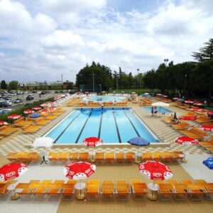 Tragedia a Imola. Bimba di 5 anni annegata in piscina