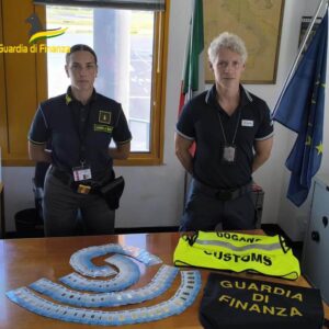 Trasporta oro non dichiarato, multata passeggera del Marconi