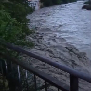 Il Savena fa paura. Evacuate famiglie. Altre scuole chiuse