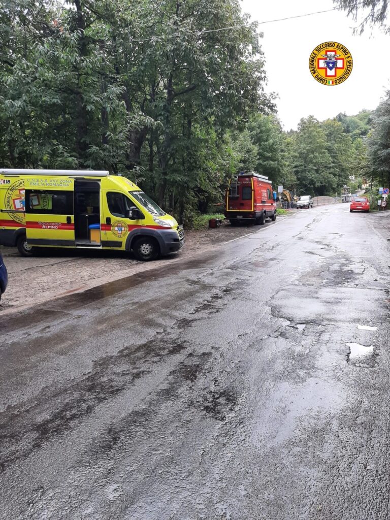 Anziano in cerca di funghi in Appennino: è stato trovato morto