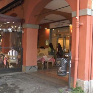 Tre ristoranti svaligiati in una notte, ladri denunciati