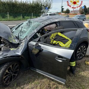 Incidente stradale a Castello d’Argile, un ferito