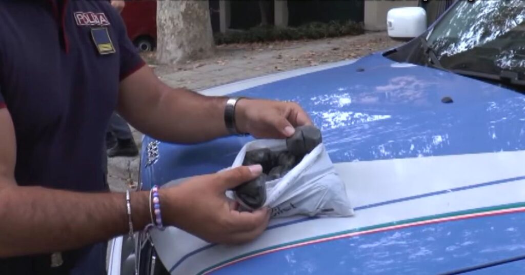 Altri due arresti per droga in zona stazione a Bologna