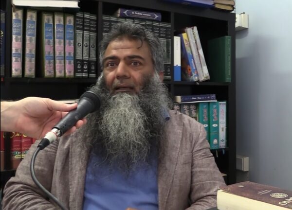 L’imam di Bologna espulso ha lasciato l’Italia