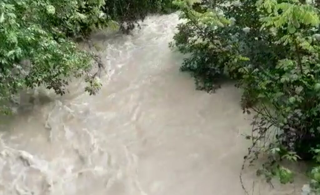 A Bologna evacuati piani terra e interrati vicino al fiume Reno e ai torrenti Savena e Ravone