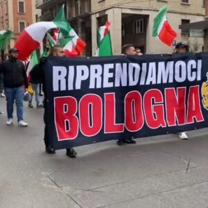 Il Comune di Bologna multa Casapound per l’uso dello stemma, mentre i ‘Patrioti’ querelano Lepore