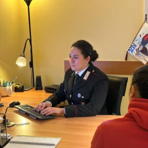 Dottoressa bolognese vittima di truffa con lo ‘smishing’, spariti 21mila euro