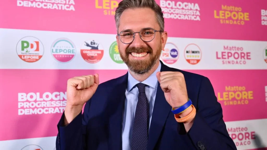 Rimpastone di giunta: entrano Madrid, Campaniello e Del Pozzo. Fuori la Orioli, Rizzo Nervo e Bugani