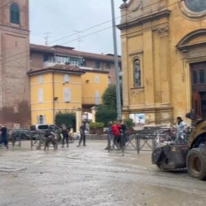 Alluvione, ai volontari la medaglia al merito civico ‘Giorgio Guazzaloca’