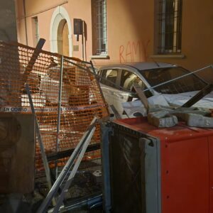Scontri 11 gennaio a Bologna, la digos identifica e denuncia 15 persone