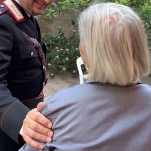 Maltratta la mamma, è stato arrestato