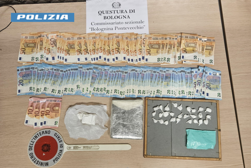 56enne arrestato dalla polizia, aveva la droga in cantina